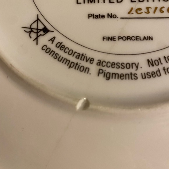 Vintage 1990s Christmas cat collectors plate - Picture 3 of 6